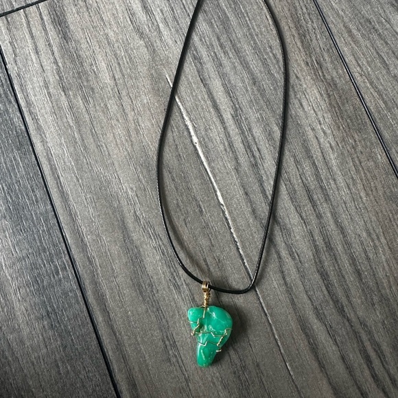 Malachite Necklace - Picture 5 of 6